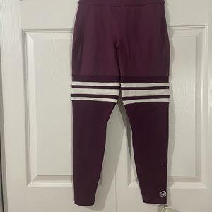 Purple bombshell leggings (m)